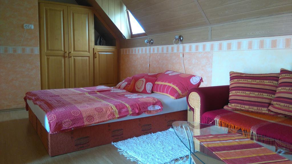 Bertalan Apartman Vonyarcvashegy Extérieur photo